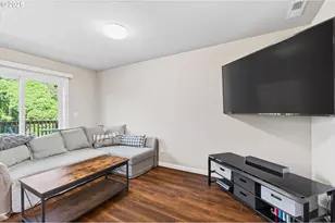 445 S 4th St, Saint Helens, OR 97051 - Photo 4