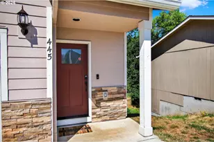 445 S 4th St, Saint Helens, OR 97051 - Photo 2