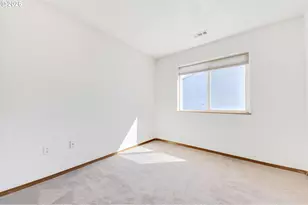 10324 NE Fargo St, Portland, OR 97220 - Photo 22