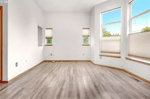10324 NE Fargo St, Portland, OR 97220 - Photo 6