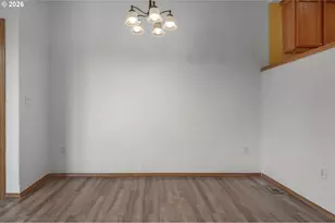 10324 NE Fargo St, Portland, OR 97220 - Photo 8