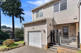 10324 NE Fargo St, Portland, OR 97220 - Photo 2