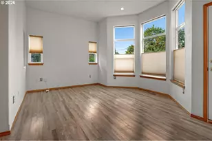10324 NE Fargo St, Portland, OR 97220 - Photo 4