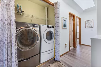 10324 NE Fargo St, Portland, OR 97220 - Photo 24