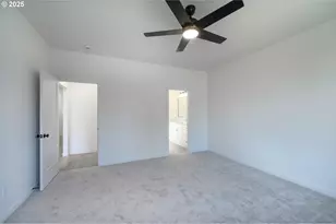 306 19th St, Springfield, OR 97477 - Photo 14