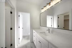 306 19th St, Springfield, OR 97477 - Photo 30