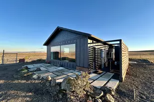 34 Appaloosa Ct, Centerville, WA 98613 - Photo 2