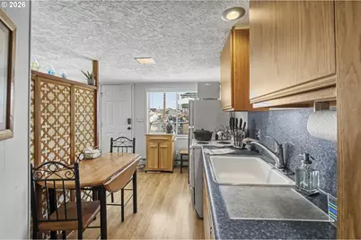 18699 NE Marine Dr #C5, Portland, OR 97230 - Photo 8