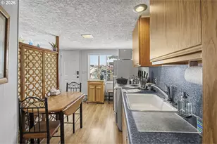 18699 NE Marine Dr, Portland, OR 97230 - Photo 8