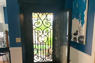 10311 NE Russell Ct, Portland, OR 97220 - Photo 6