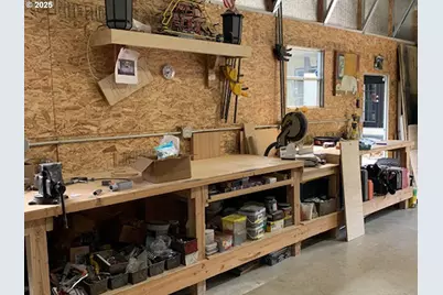 10311 NE Russell Ct, Portland, OR 97220 - Photo 42