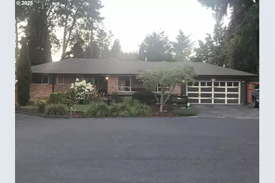 10311 NE Russell Ct, Portland, OR 97220 - Photo 4