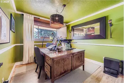 10311 NE Russell Ct, Portland, OR 97220 - Photo 20