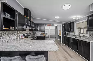 485 Scotts Glen Dr, Springfield, OR 97477 - Photo 14