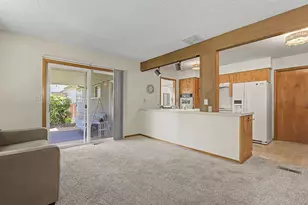 250 SE Juniper Ave, Gresham, OR 97080 - Photo 16