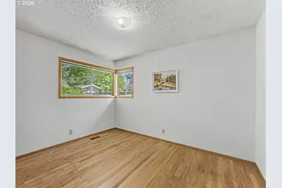 250 SE Juniper Ave, Gresham, OR 97080 - Photo 26
