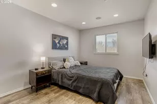 11046 SW Greenburg Rd, Portland, OR 97223 - Photo 18
