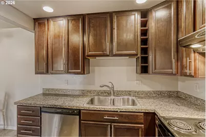 11046 SW Greenburg Rd #128, Portland, OR 97223 - Photo 16