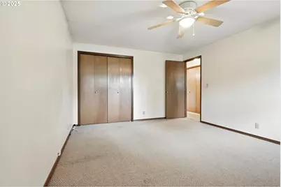 3359 SE Pine St, Hillsboro, OR 97123 - Photo 26