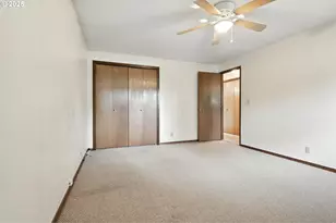 3359 SE Pine St, Hillsboro, OR 97123 - Photo 26