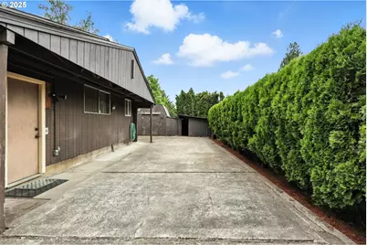 3359 SE Pine St, Hillsboro, OR 97123 - Photo 30