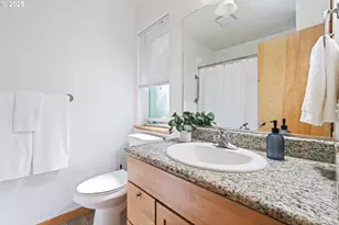 990 W 8th Pl, The Dalles, OR 97058 - Photo 30