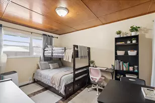 22222 SE Ash St, Gresham, OR 97030 - Photo 34