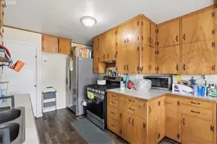 22222 SE Ash St, Gresham, OR 97030 - Photo 28