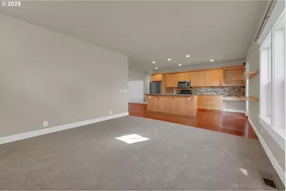 3755 Julia Loop, Eugene, OR 97404 - Photo 14