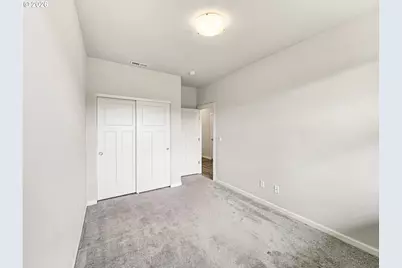 1947 N Knott Ct, Canby, OR 97013 - Photo 16