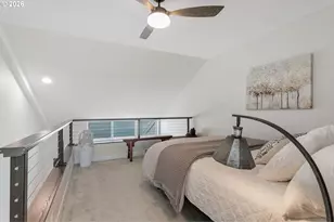 118 N Hayden Bay Dr, Portland, OR 97217 - Photo 20