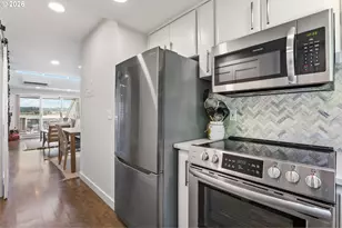 118 N Hayden Bay Dr, Portland, OR 97217 - Photo 16
