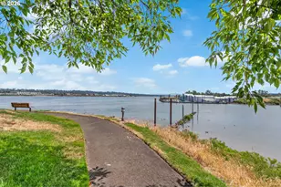 118 N Hayden Bay Dr, Portland, OR 97217 - Photo 40