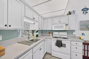 94304 Wedderburn Loop, Gold Beach, OR 97444 - Photo 8