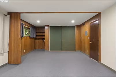 560 Milburn Ct, Lake Oswego, OR 97034 - Photo 22