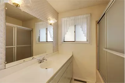 41300 Kingston Lyons Dr, Stayton, OR 97383 - Photo 18