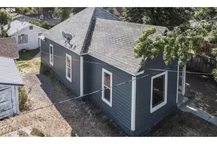 2530 5th St, Baker City, OR 97814 - Photo 2