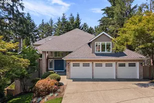 19042 35th Pl, Lake Oswego, OR 97034 - Photo 1