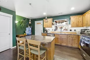 226 NW Sagan Loop, Sheridan, OR 97378 - Photo 8