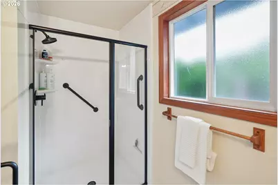 462 NE 24th Ave, Hillsboro, OR 97124 - Photo 22