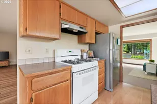 462 NE 24th Ave, Hillsboro, OR 97124 - Photo 10