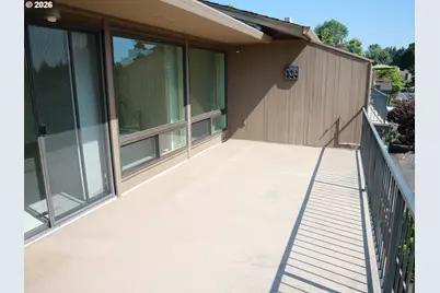 1 Condolea Dr, Lake Oswego, OR 97035 - Photo 16