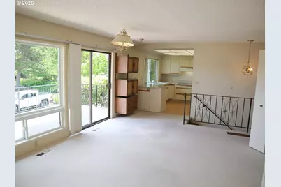 1 Condolea Dr, Lake Oswego, OR 97035 - Photo 6
