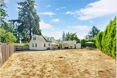 11282 SE Pine Ct, Portland, OR 97216 - Photo 26