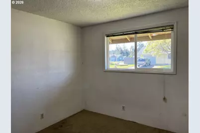 2385 19th St, Florence, OR 97439 - Photo 28