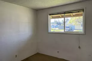 2385 19th St, Florence, OR 97439 - Photo 28