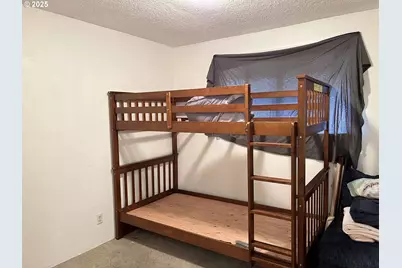 2385 19th St, Florence, OR 97439 - Photo 22