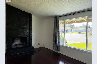 2385 19th St, Florence, OR 97439 - Photo 6