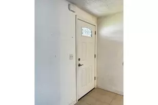 2385 19th St, Florence, OR 97439 - Photo 4