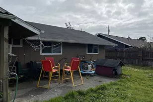 2385 19th St, Florence, OR 97439 - Photo 34